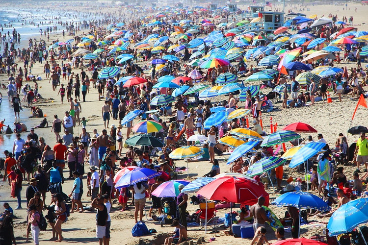 túlzsúfolt strand